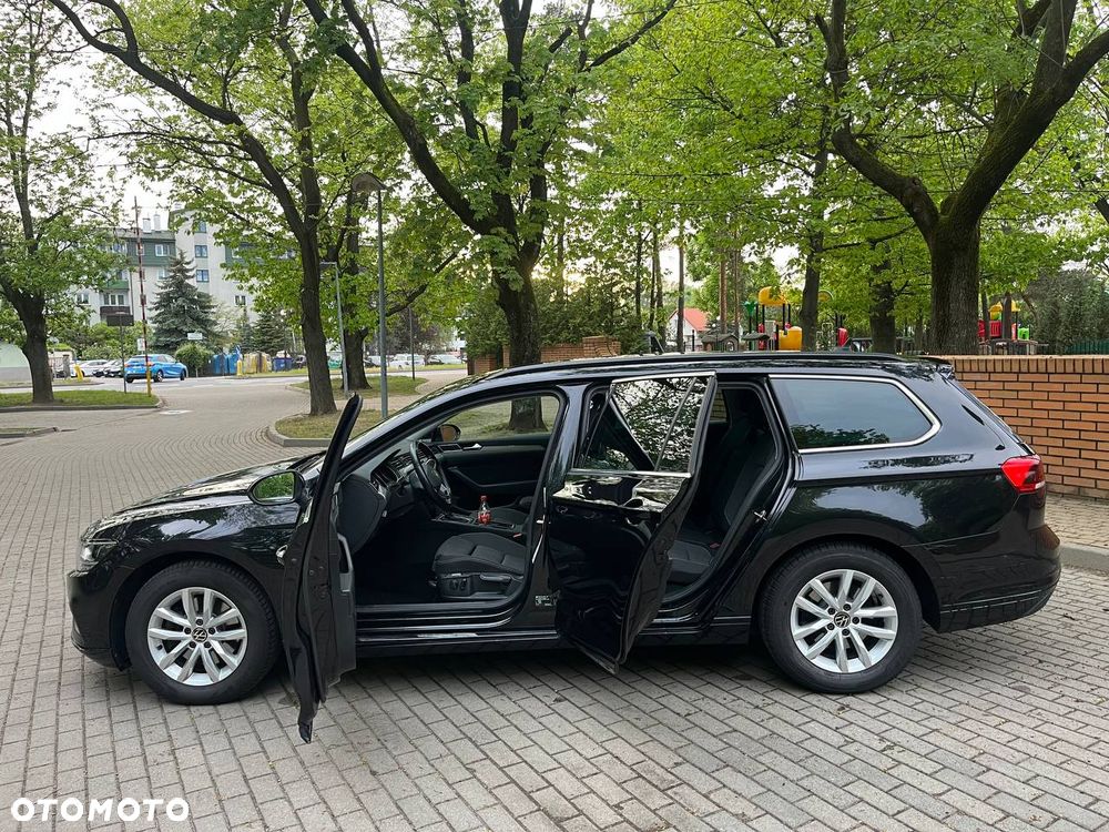 Volkswagen Passat 2.0 TDI EVO Business DSG - 23