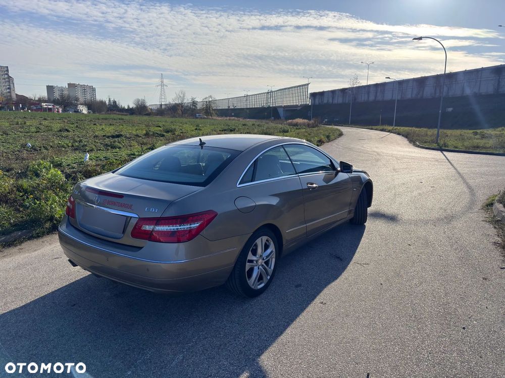 Mercedes-Benz Klasa E 250 CDI 7G-TRONIC - 7