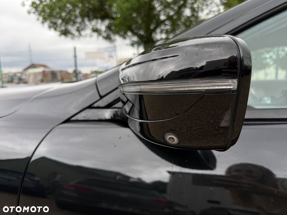 BMW Seria 8 - 31
