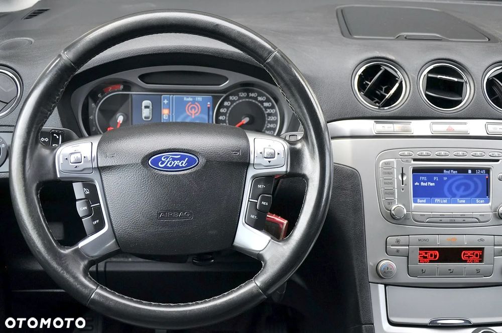 Ford S-Max - 15