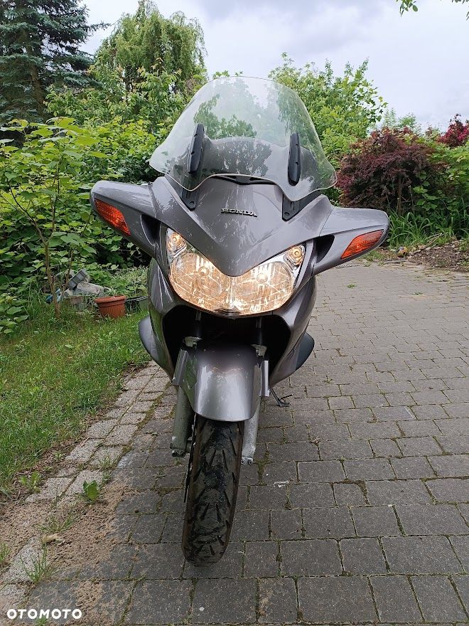 Honda ST - 6