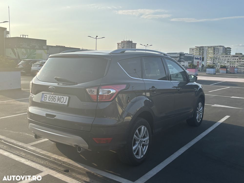 Ford Kuga 2.0 TDCi 4WD Powershift Trend - 3