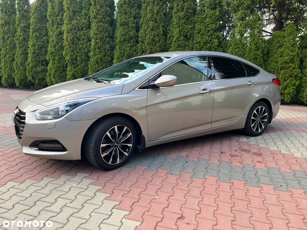 Hyundai i40 1.7 CRDi Classic DCT - 2