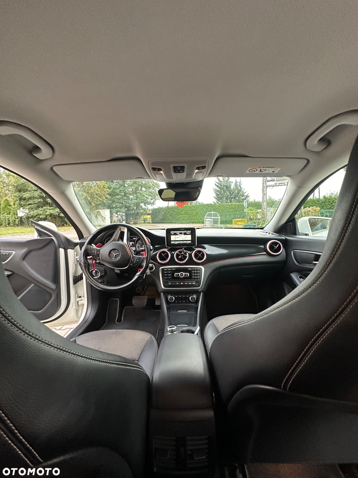 Mercedes-Benz CLA 250 4-Matic - 17