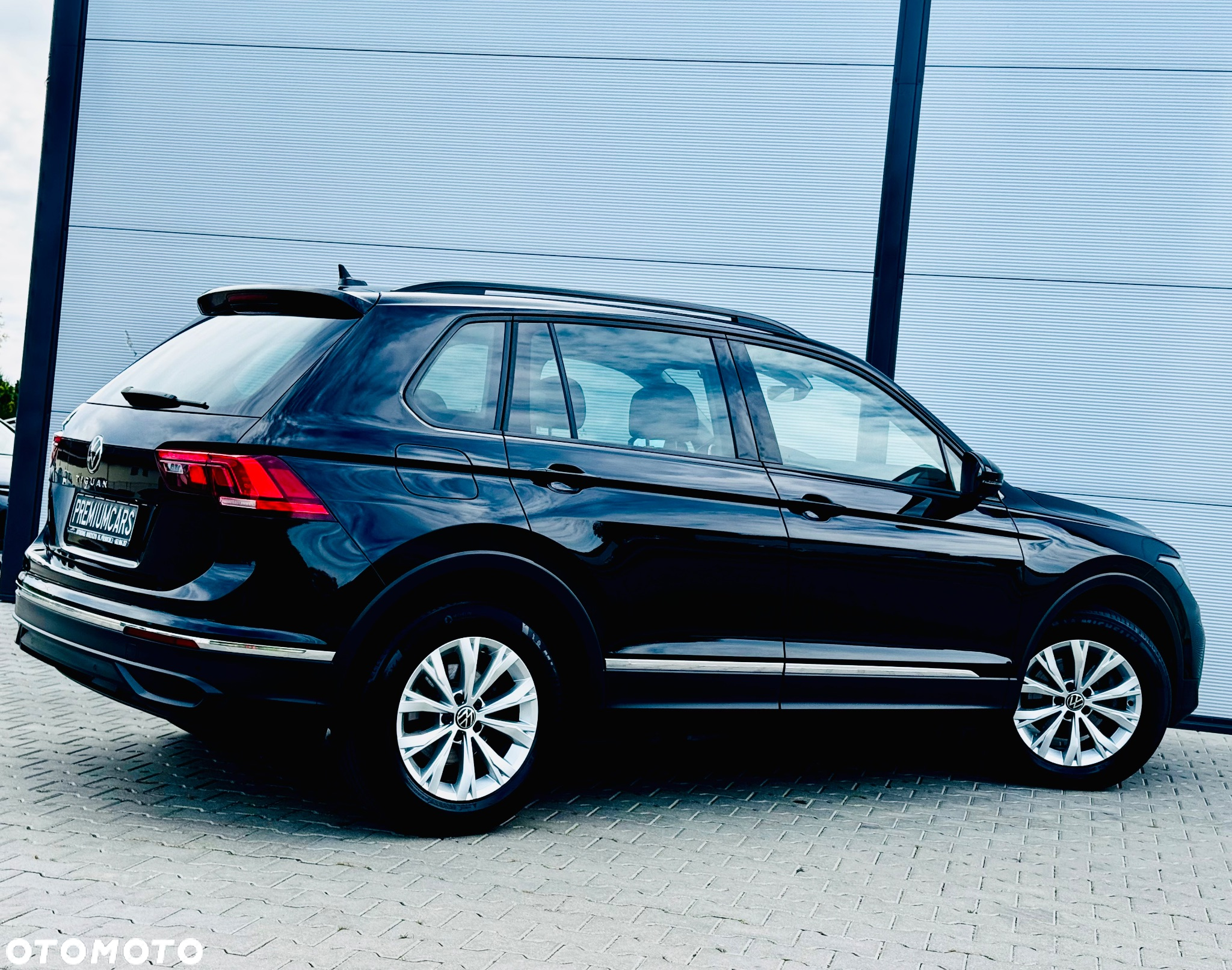 Volkswagen Tiguan - 3