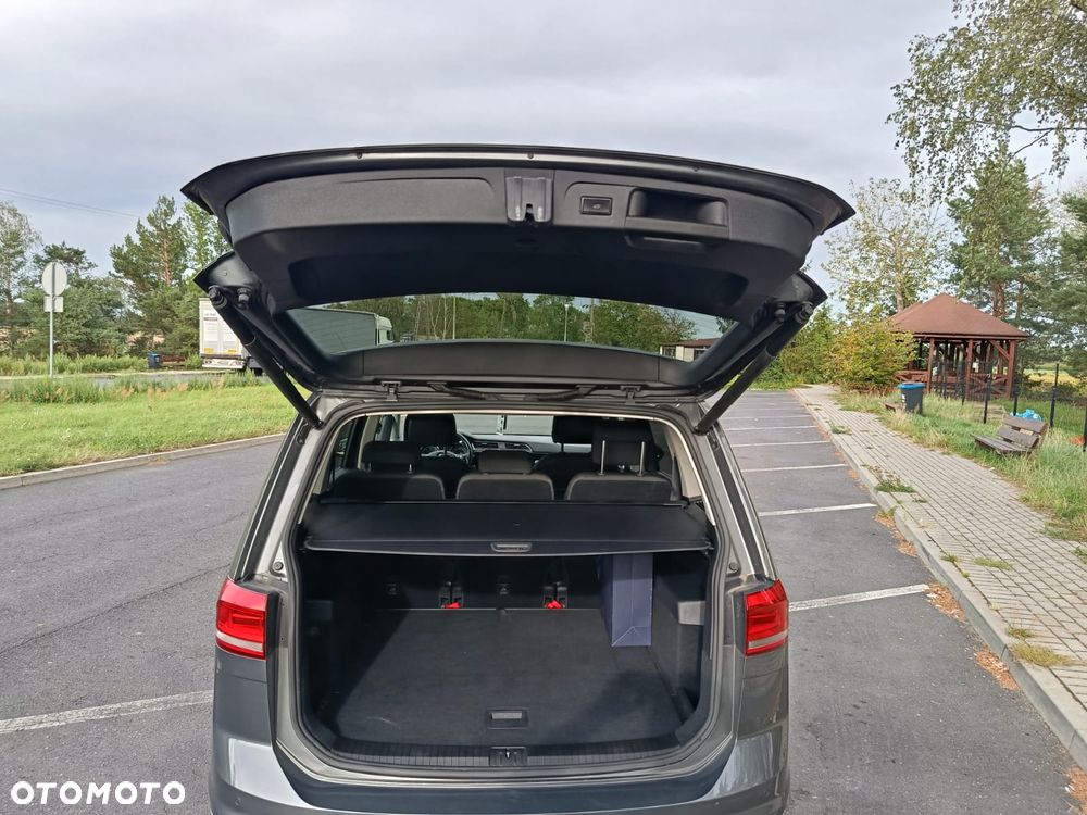 Volkswagen Touran 2.0 TDI BMT Highline DSG - 14