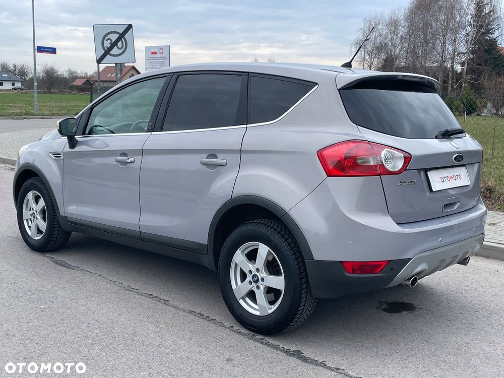 Ford Kuga 2.0 TDCi 2x4 Champions Edition - 24