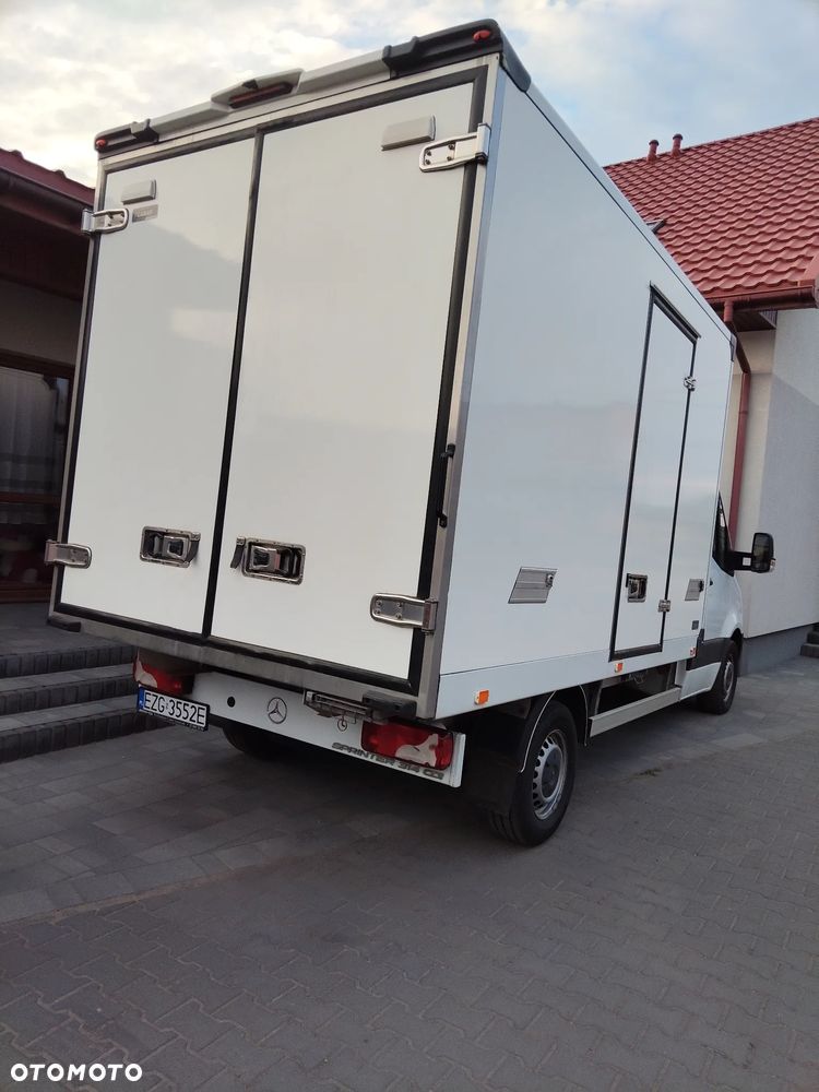 Mercedes-Benz Sprinter - 3