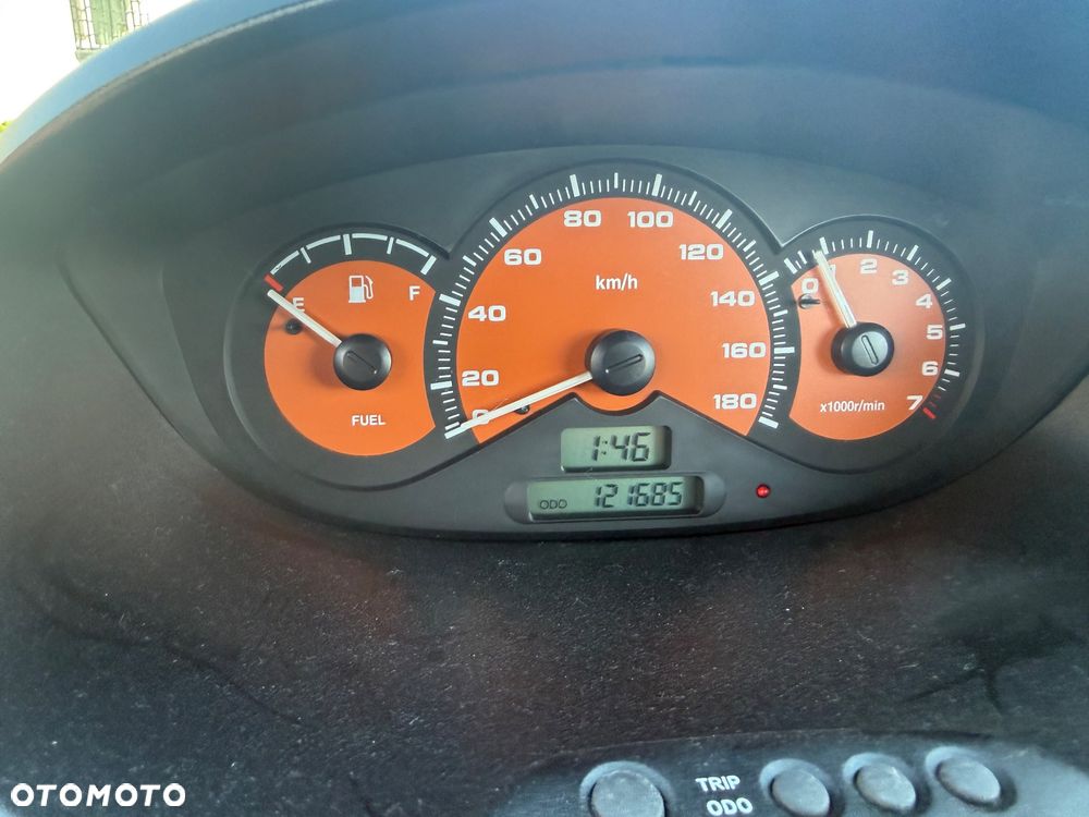 Chevrolet Matiz - 10