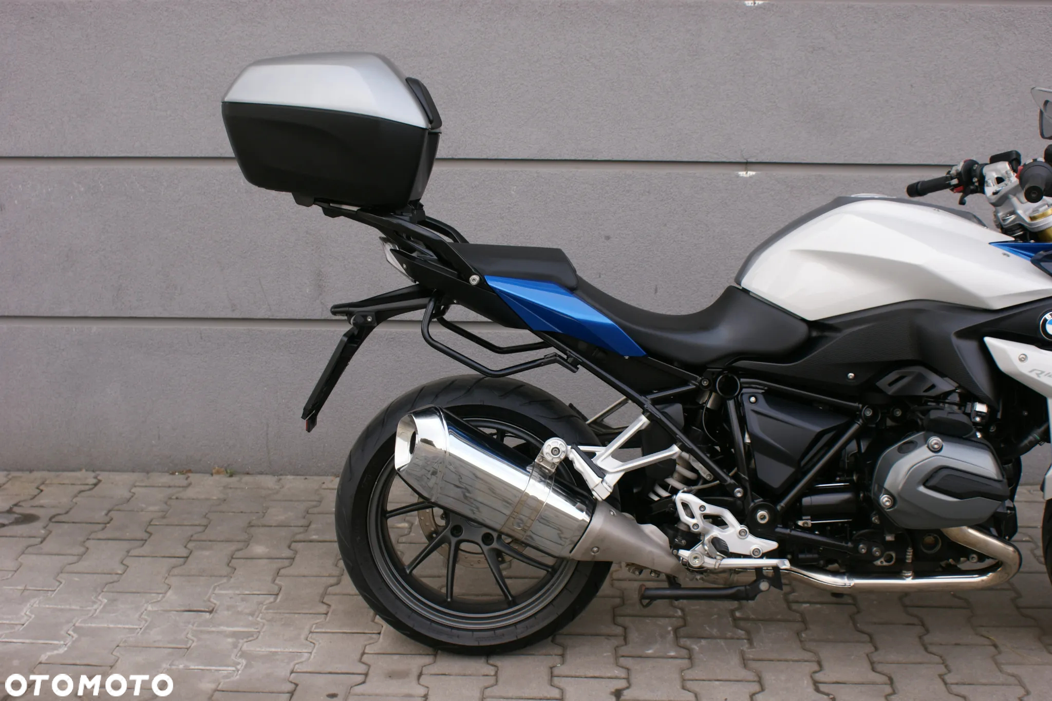 BMW R - 9
