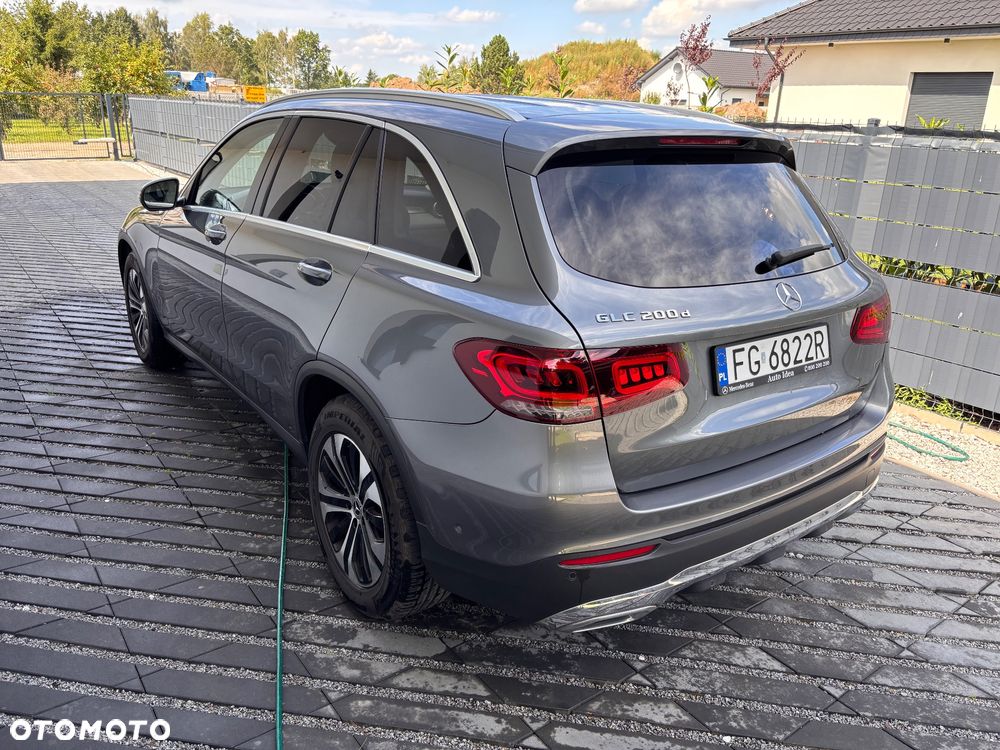 Mercedes-Benz GLC 200 d 4-Matic Business Edition - 3
