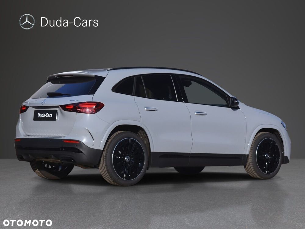 Mercedes-Benz GLA - 3