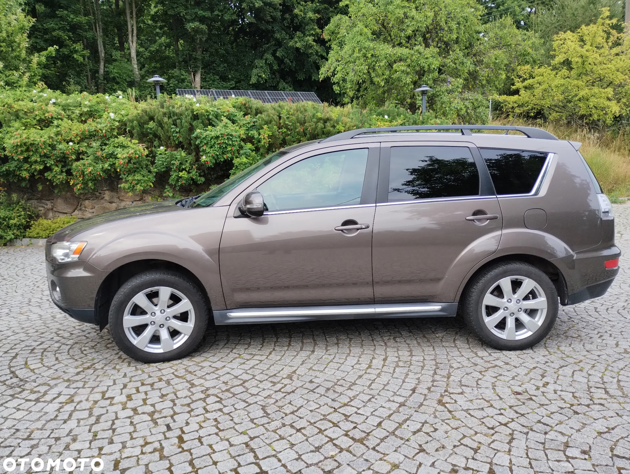 Mitsubishi Outlander 2.4 Intense + CVT - 2
