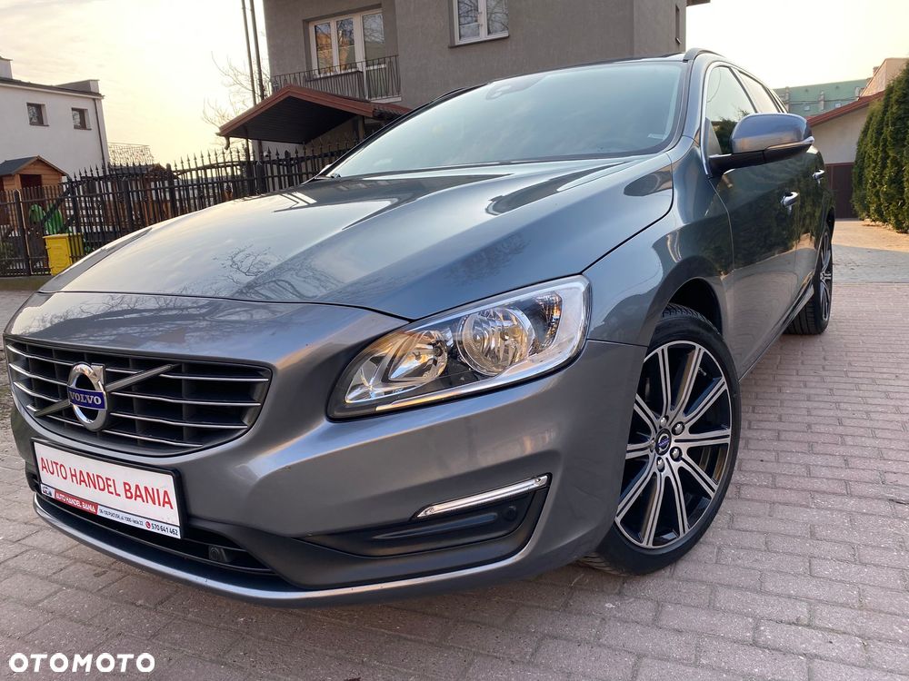 Volvo V60 D3 Summum - 2