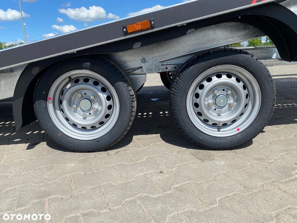 Lorries Dostawa laweta UCHYLNA GRAWITACYJNIE 550x201cm DMC3500kg wypełnienie z blachy alu - 18