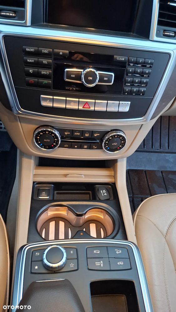 Mercedes-Benz ML 350 BlueTEC 4-Matic - 16
