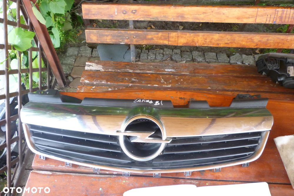 atrapa grill Opel Zafira B - 1
