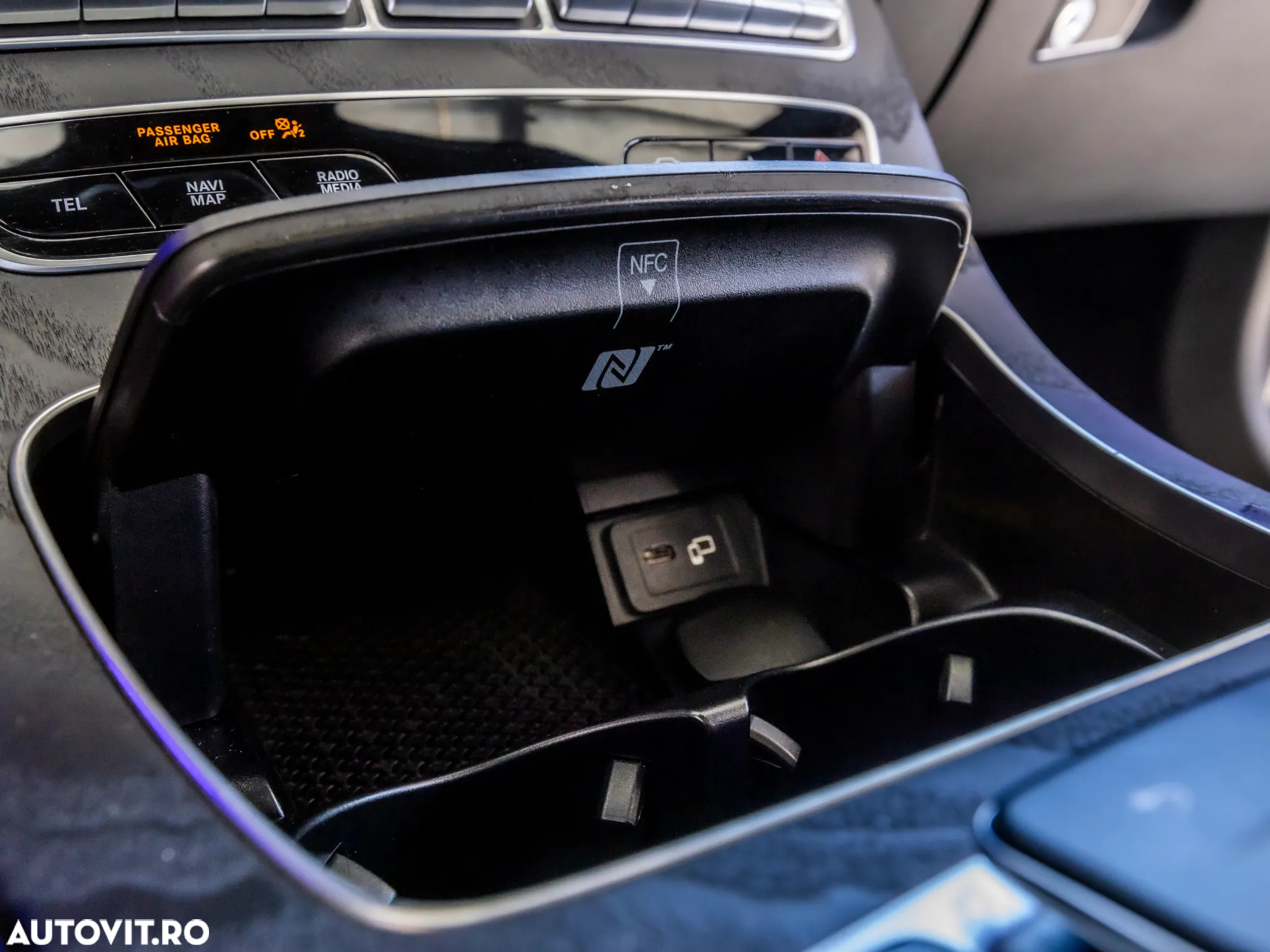 Mercedes-Benz E 300 de T 9G-TRONIC AMG Line - 24