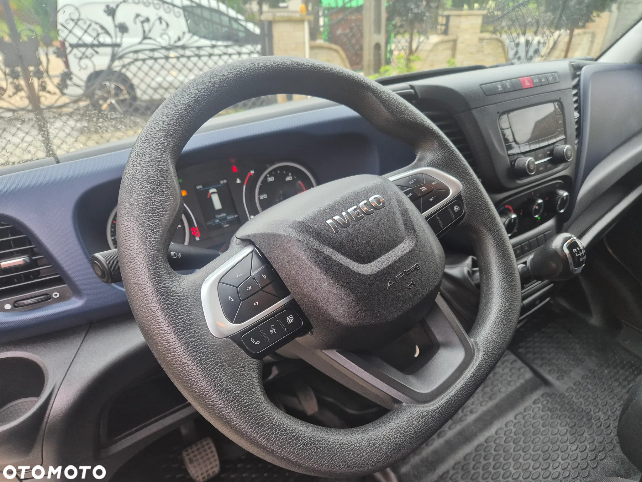 Iveco DAILY 35S14 L3H2 JAK NOWY SPROWADZAONY LIFT - 27