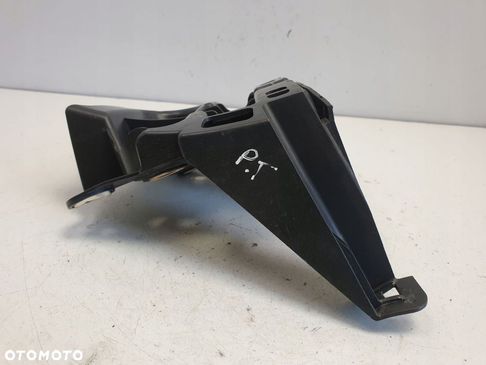 Opel Corsa F ŚLIZG ZDERZAKA prawy tył 39167900 - 3