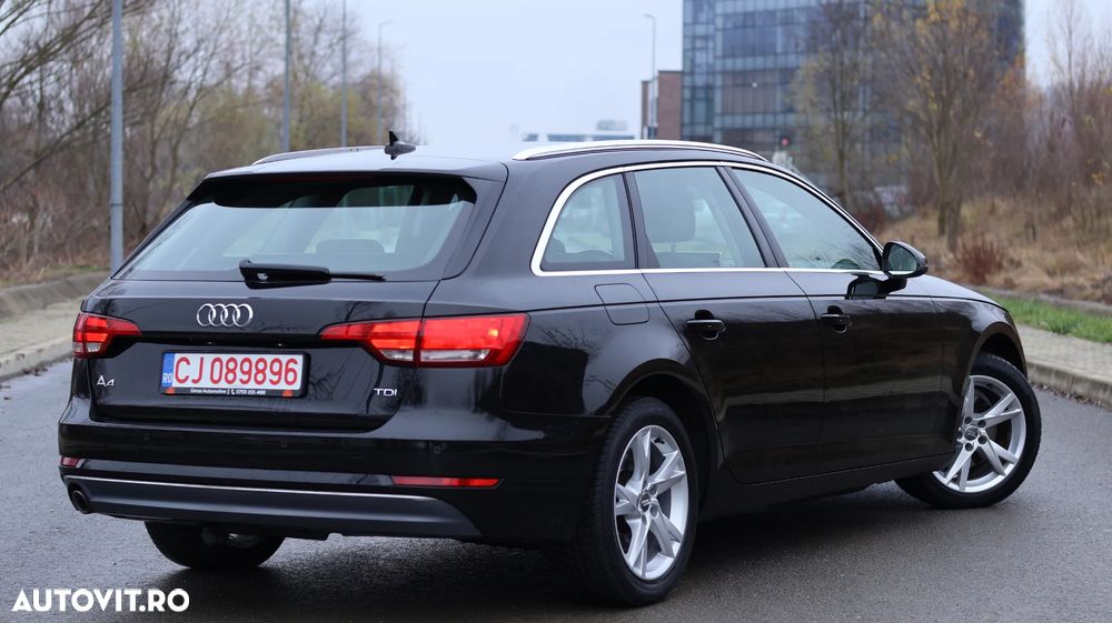 Audi A4 Avant 2.0 TDI S tronic Sport - 4