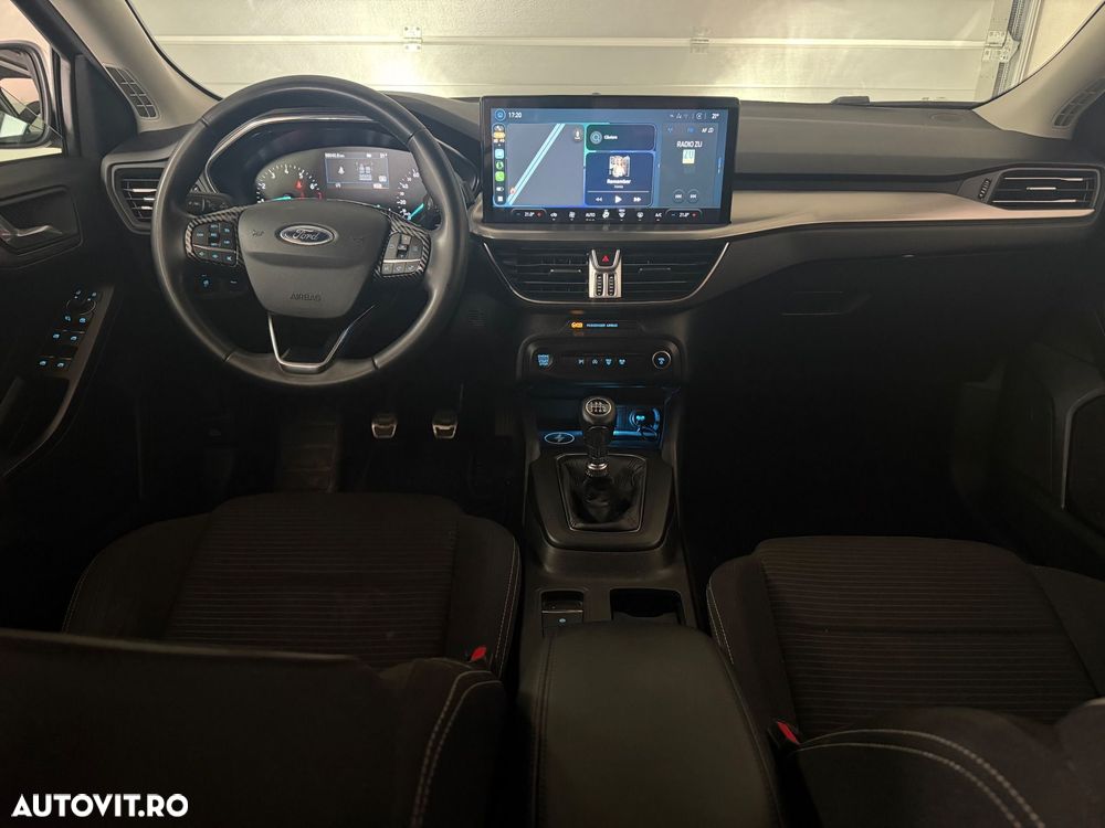 Ford Focus 1.0 EcoBoost Titanium - 34