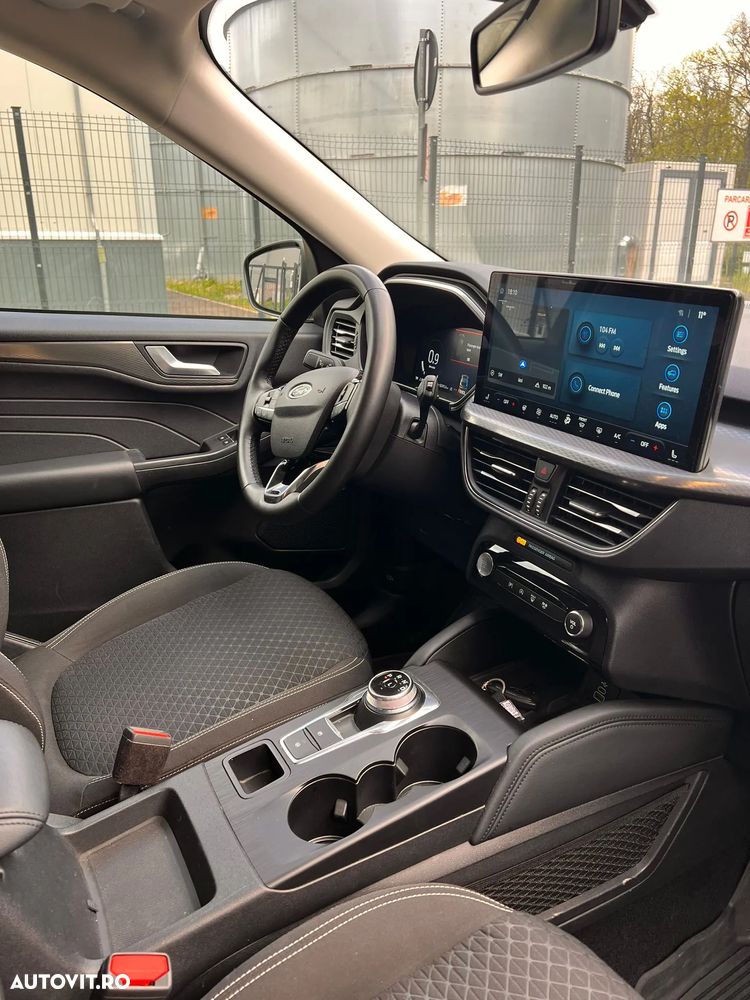 Ford Kuga - 8