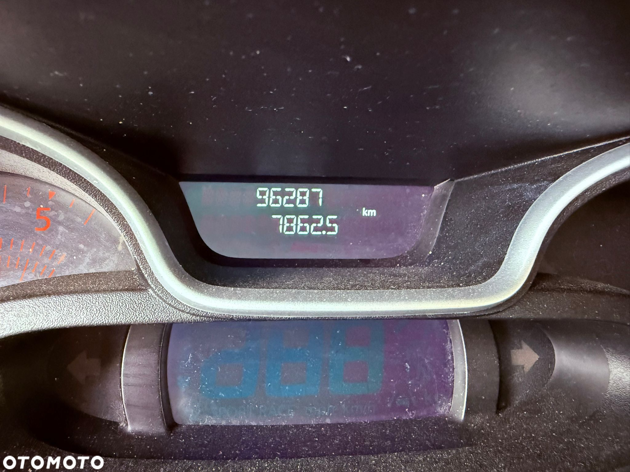 Nissan NV300 - 9
