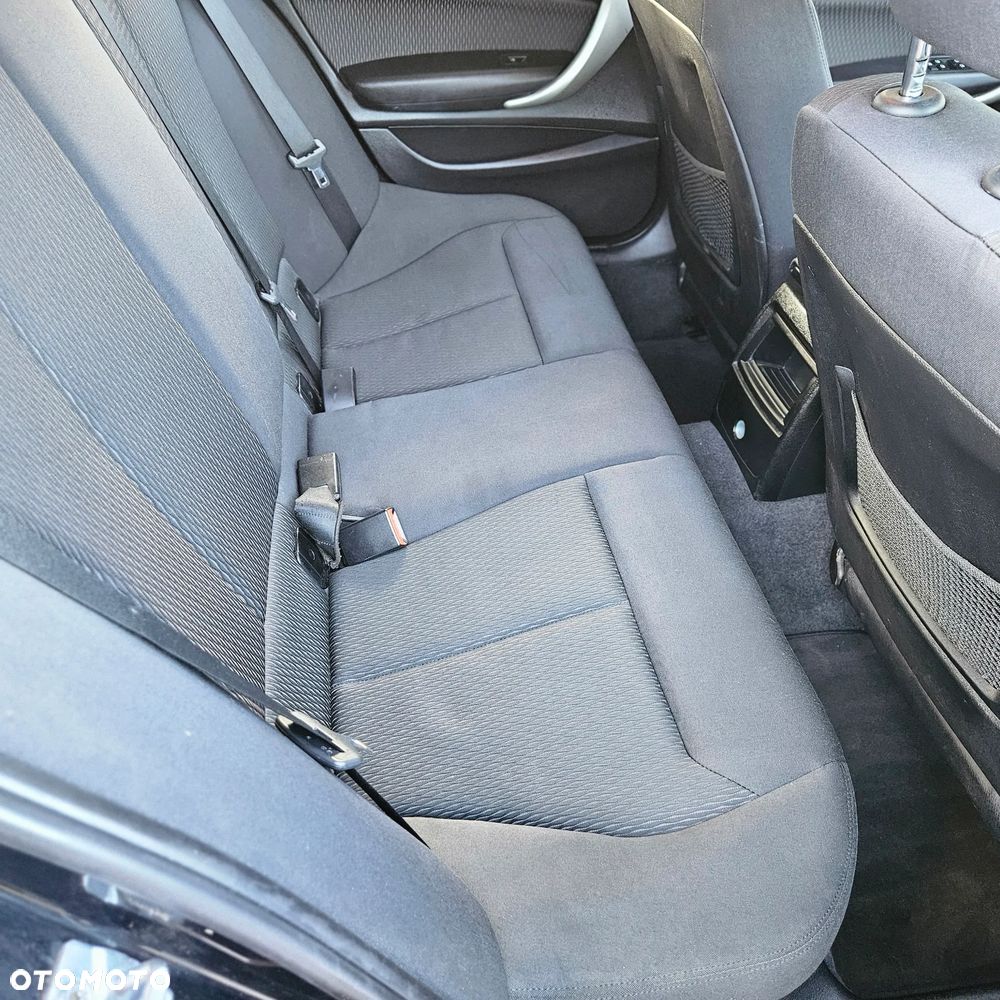 BMW Seria 1 114i Sport Line - 17