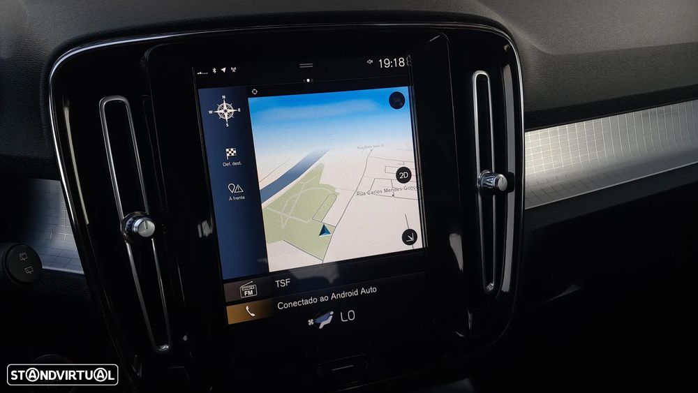 Volvo XC 40 2.0 D3 Momentum Plus - 28