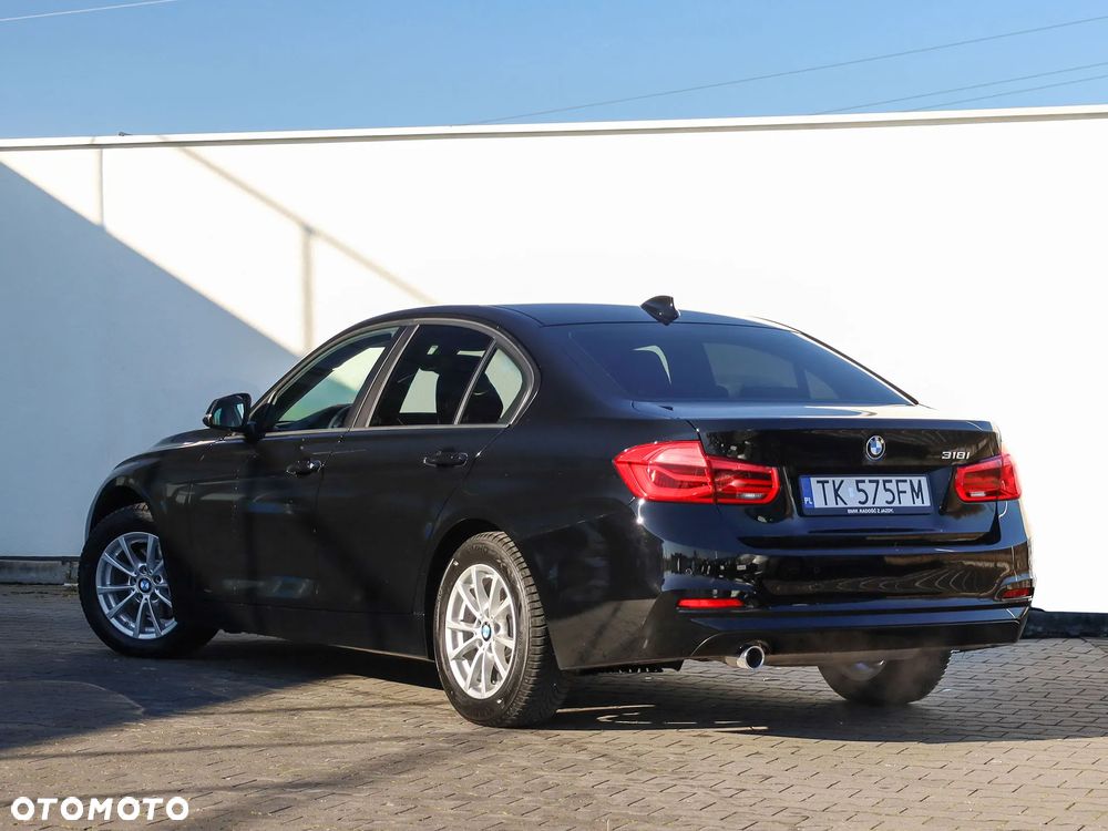 BMW Seria 3 318i - 4