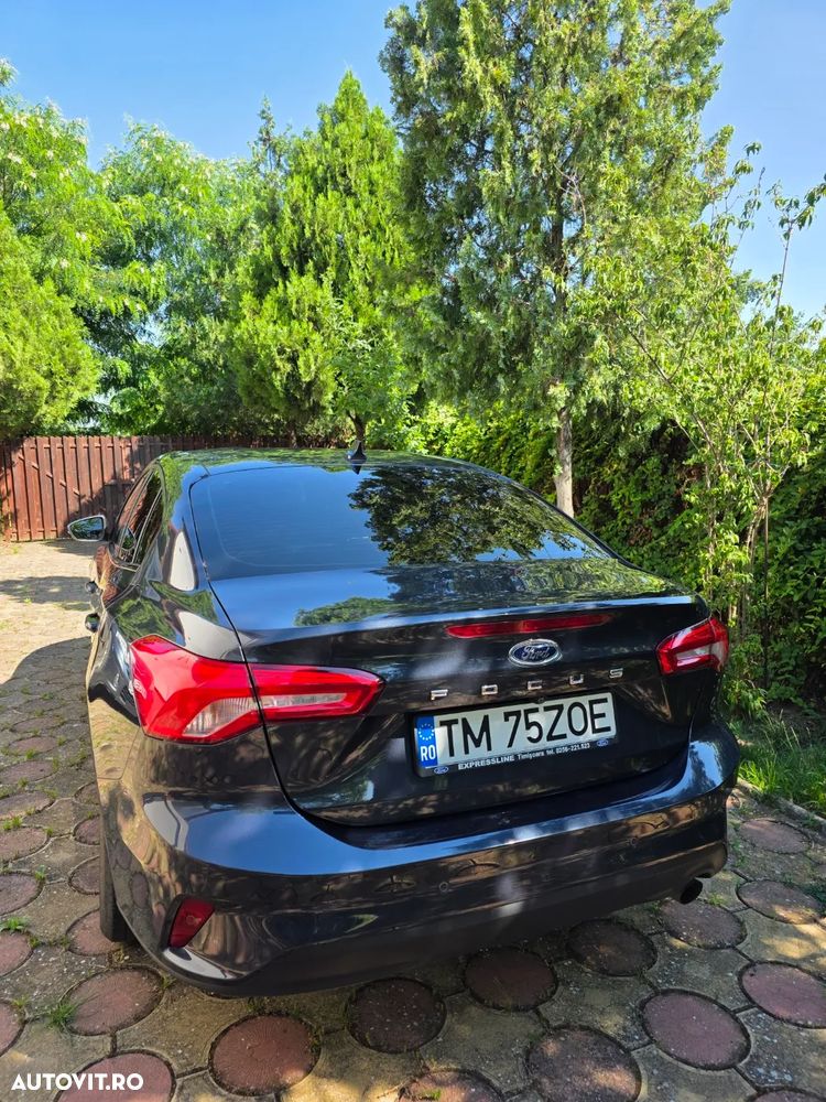 Ford Focus 1.0 EcoBoost MHEV Titanium - 4