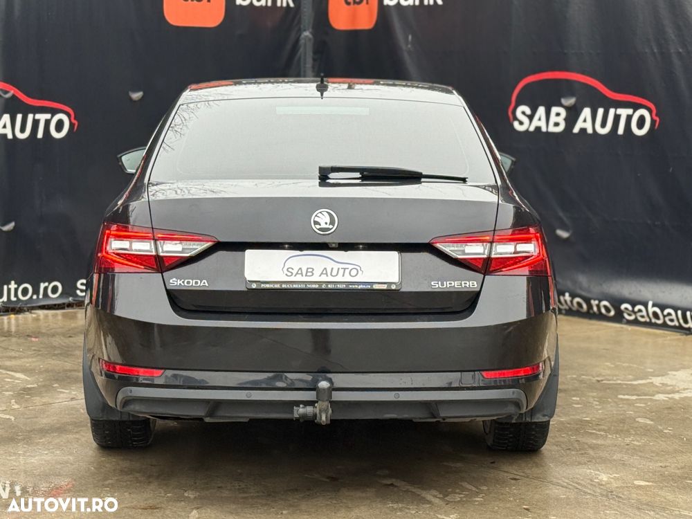 Skoda Superb 1.6 TDI DSG Style - 32