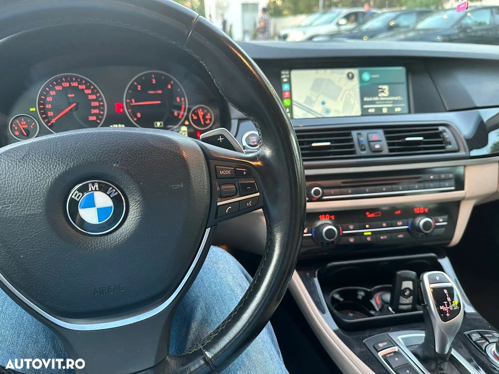 BMW Seria 5 525d xDrive Touring - 10