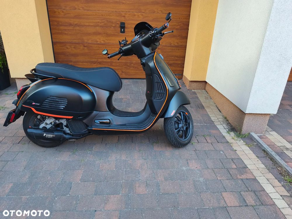 Vespa GTS - 16