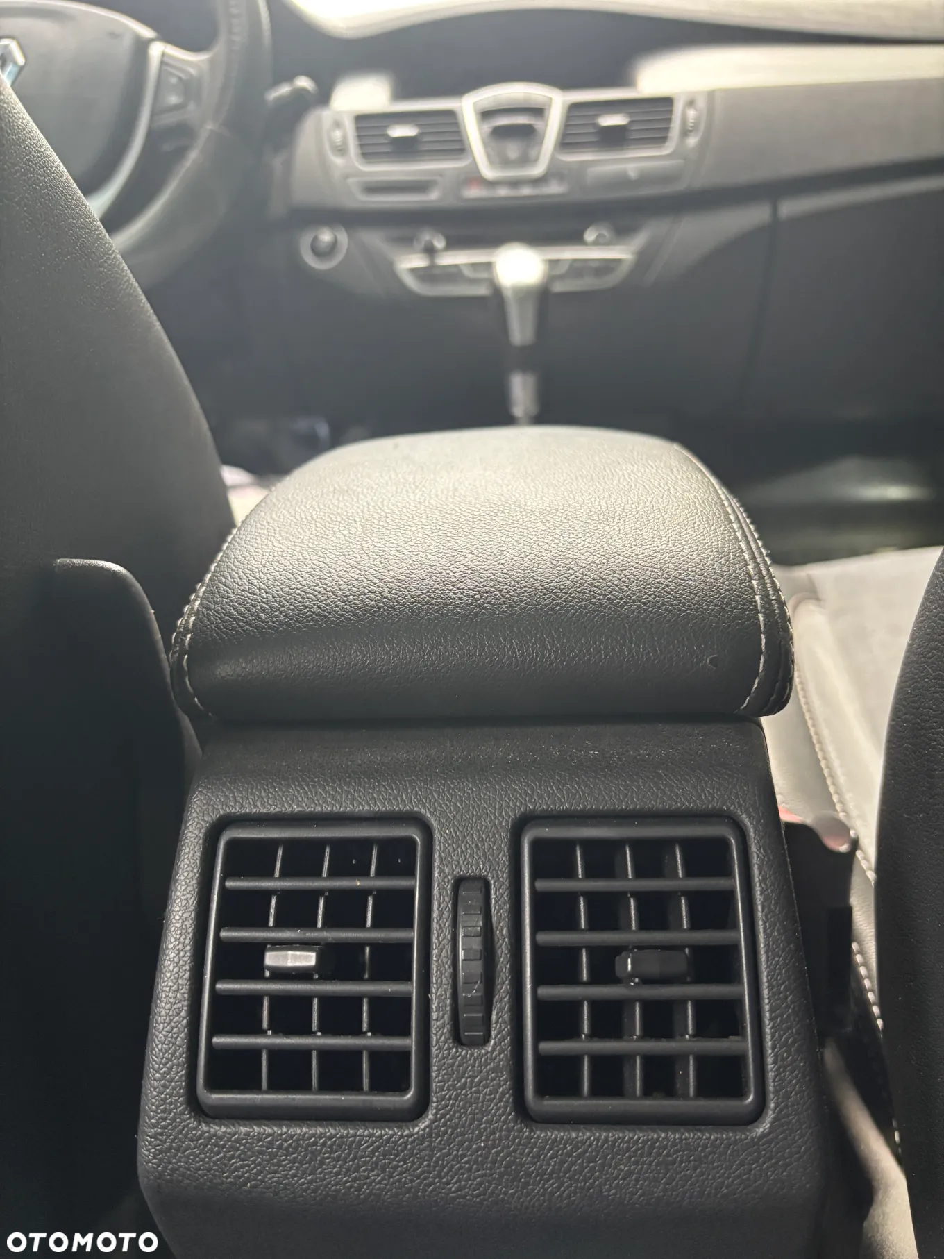 Renault Laguna 2.0 dCi Bose Edition - 34