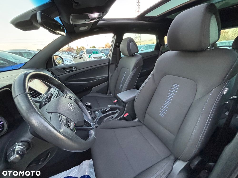 Hyundai Tucson 1.7 CRDI BlueDrive Style 2WD - 18