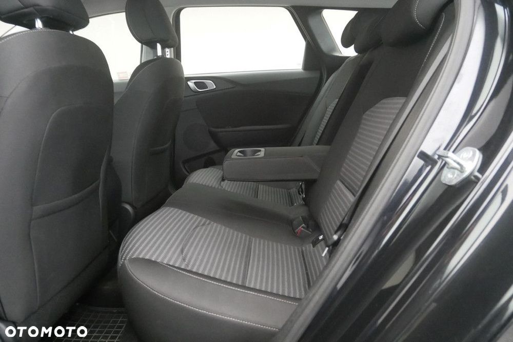 Kia Ceed - 15