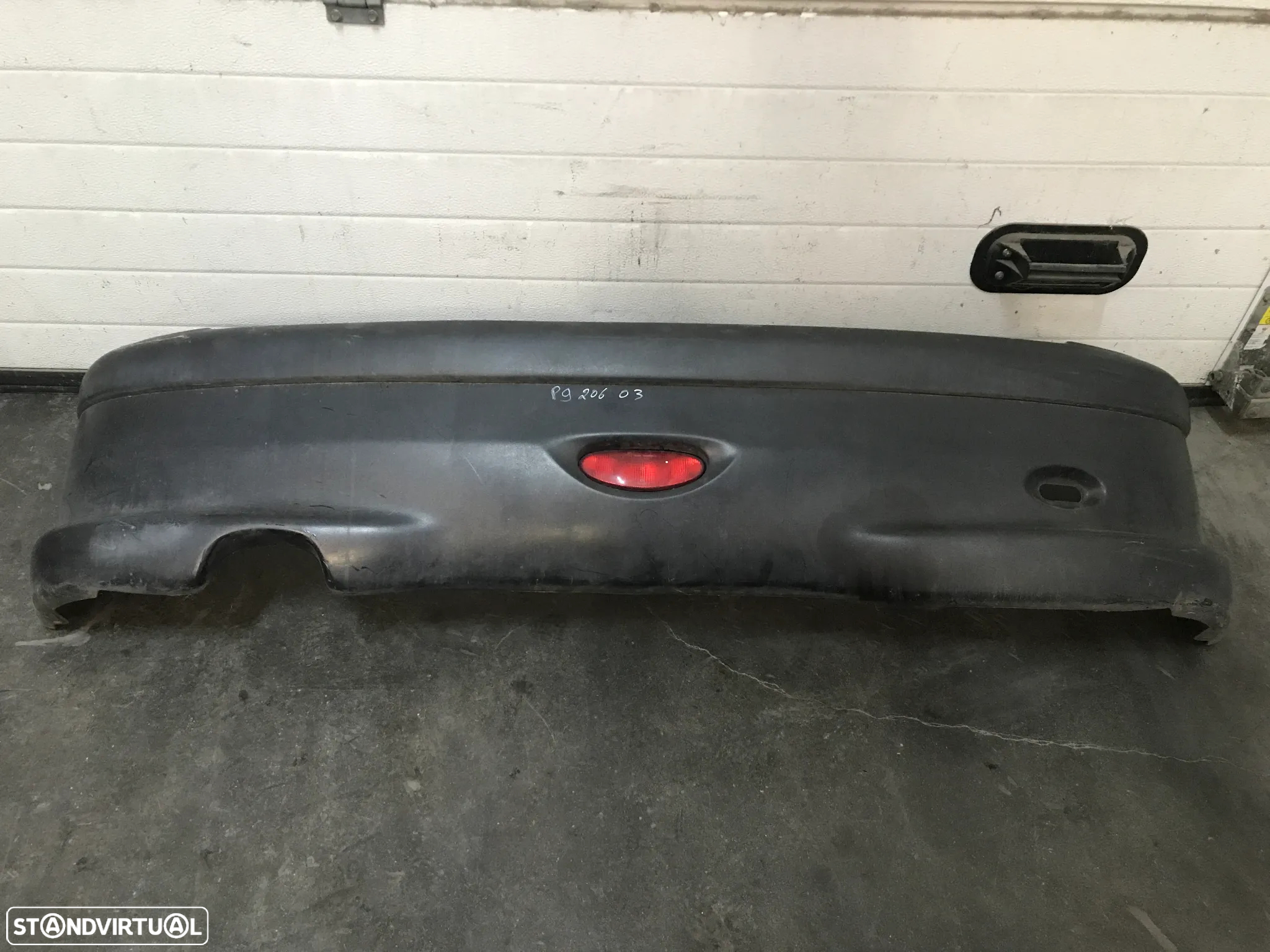 PARACHOQUES / PARA CHOQUES TRAS PEUGEOT 206 (BRANCO) (PRETO) - 5
