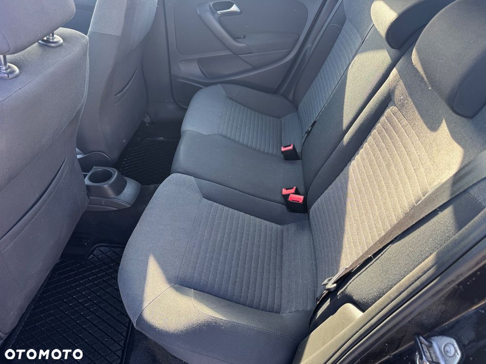 Volkswagen Polo - 8