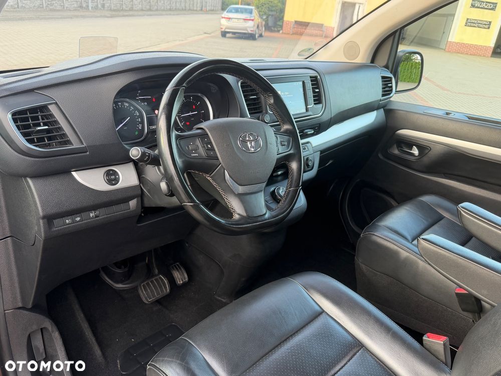 Toyota Proace Verso 2,0-l-D-4D L1 (7-Si.) Autm Executive - 32