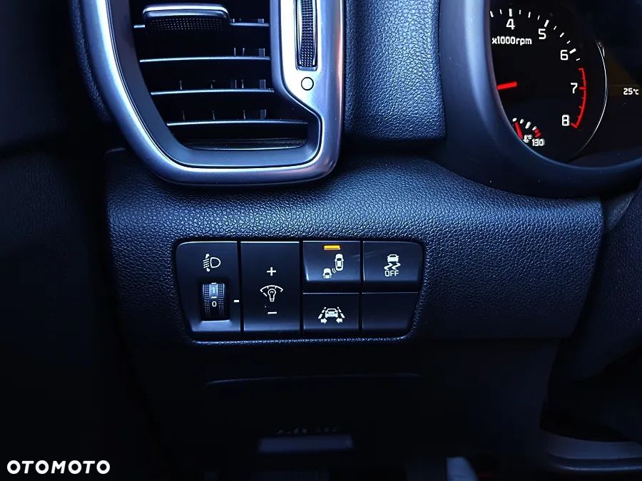 Kia Sportage 1.7 CRDI Business Line M 2WD - 25