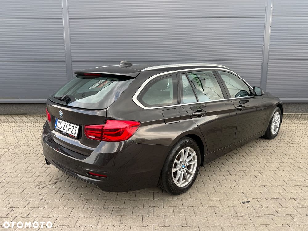 BMW Seria 3 320i Advantage - 4