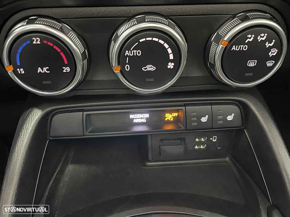 Mazda MX-5 1.5 Sky-G Essence - 11