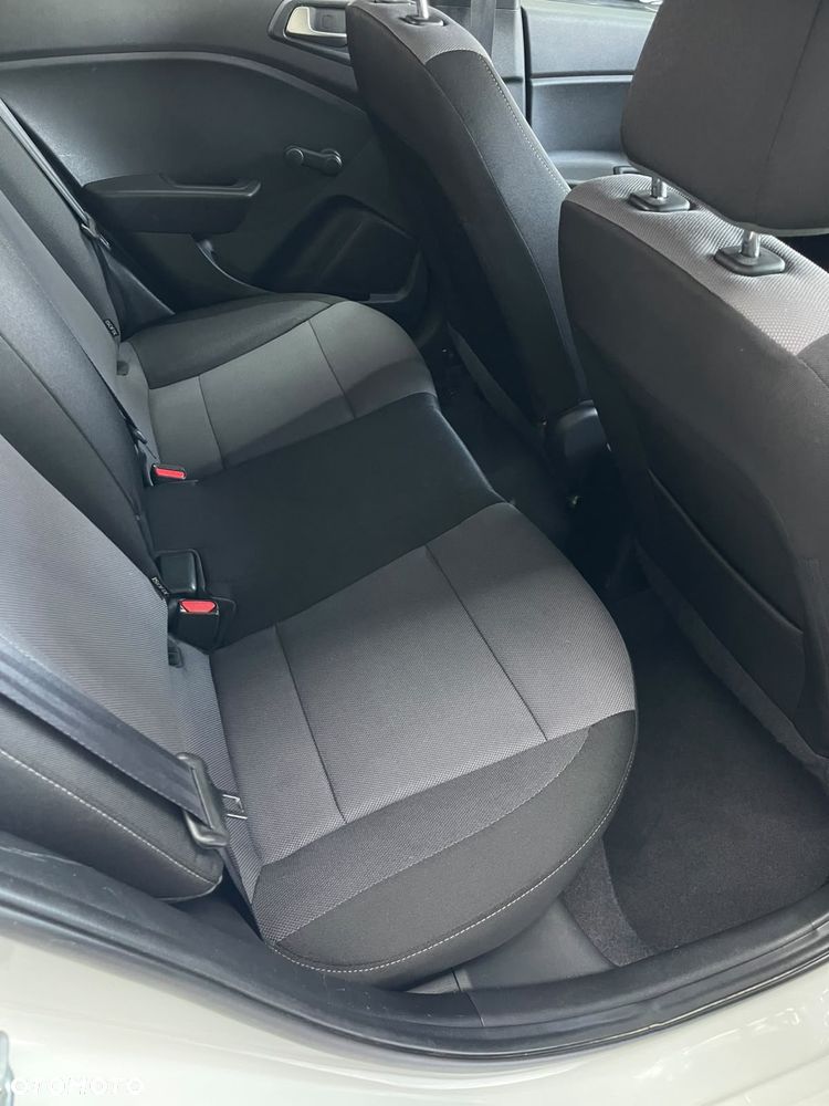 Hyundai i20 1.2 YES - 23