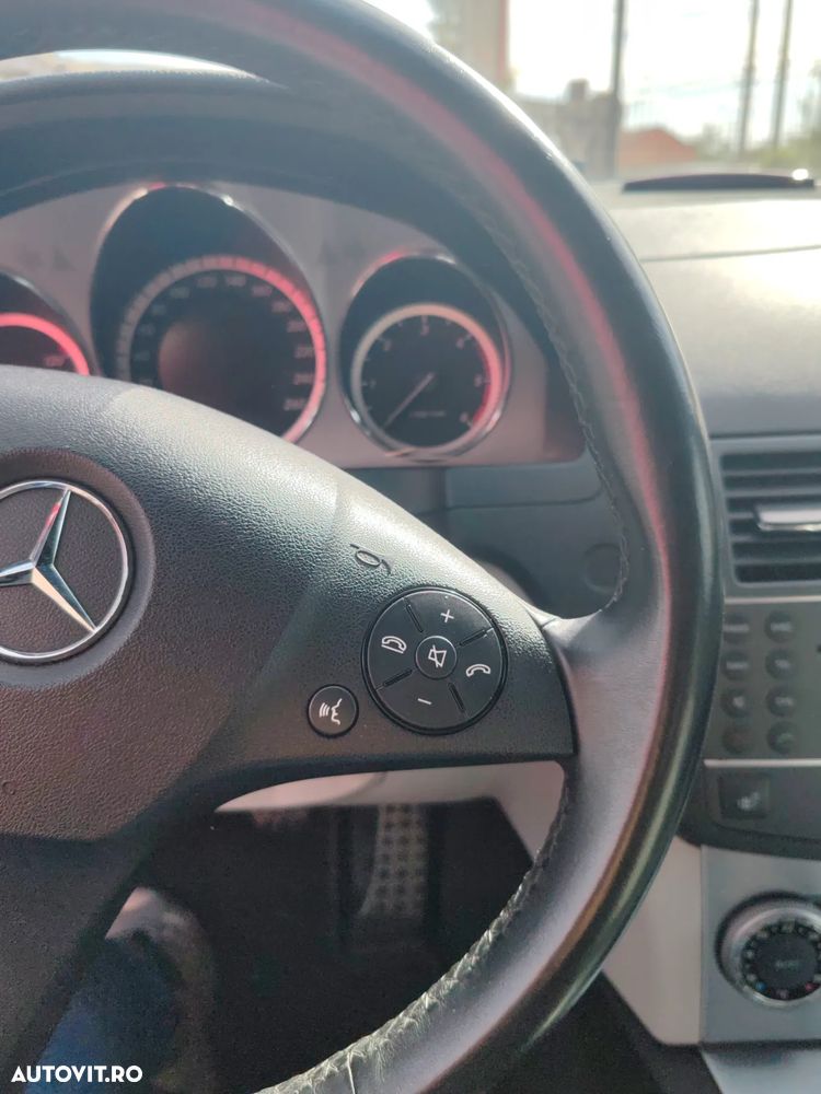 Mercedes-Benz C - 10
