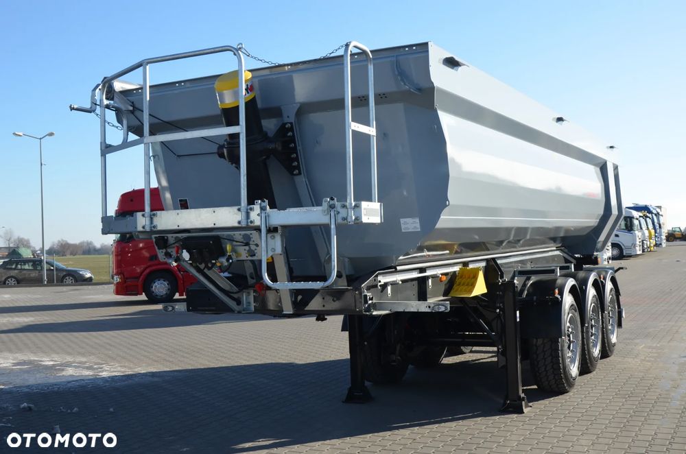 Schwarzmuller NOWA WYWROTKA 25 m3 / HARDOX / SAF / OŚ POD. / HYVA / LED / - 3