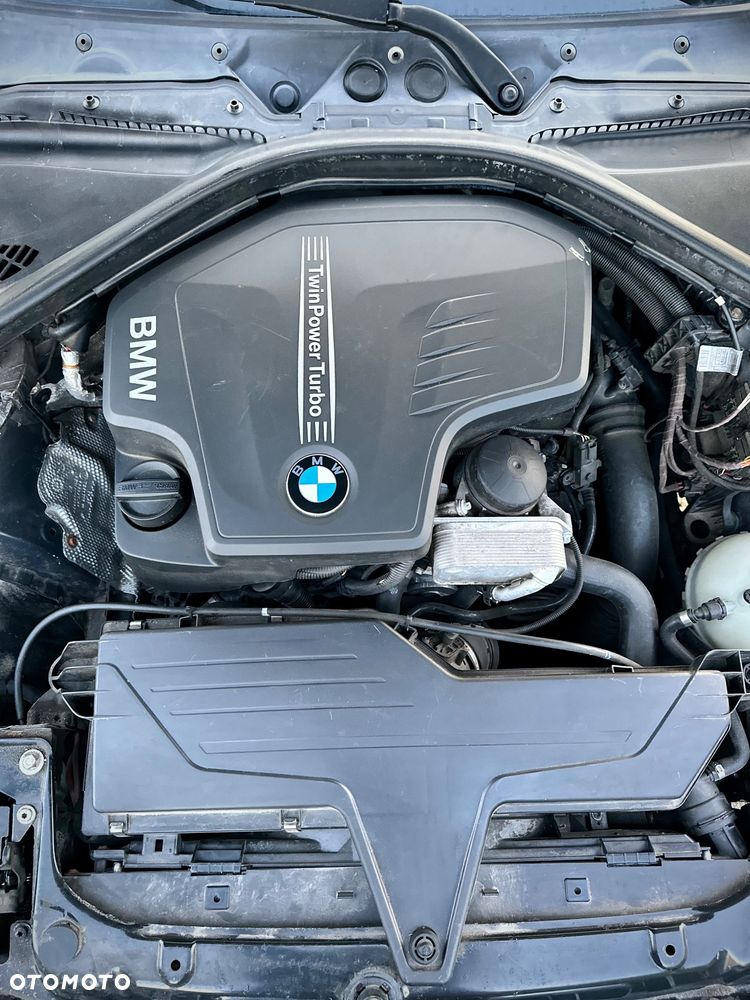 BMW Seria 3 328i - 11