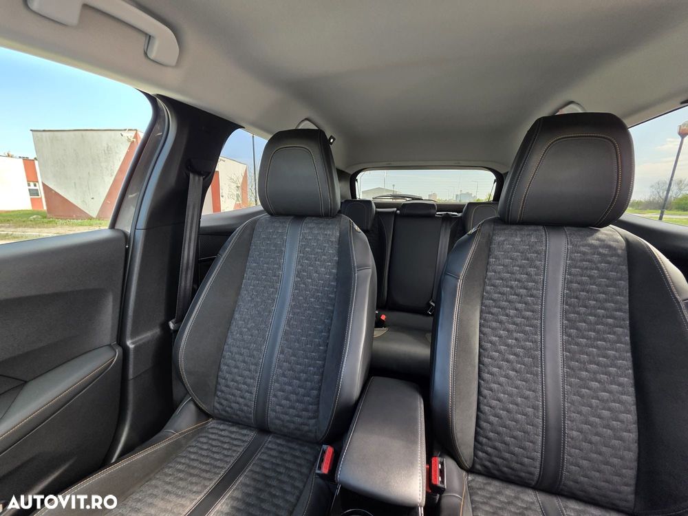 Peugeot 2008 - 12