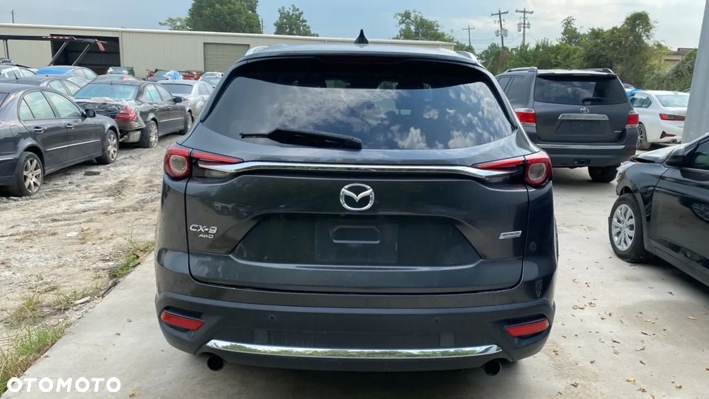 Mazda CX-9 - 16